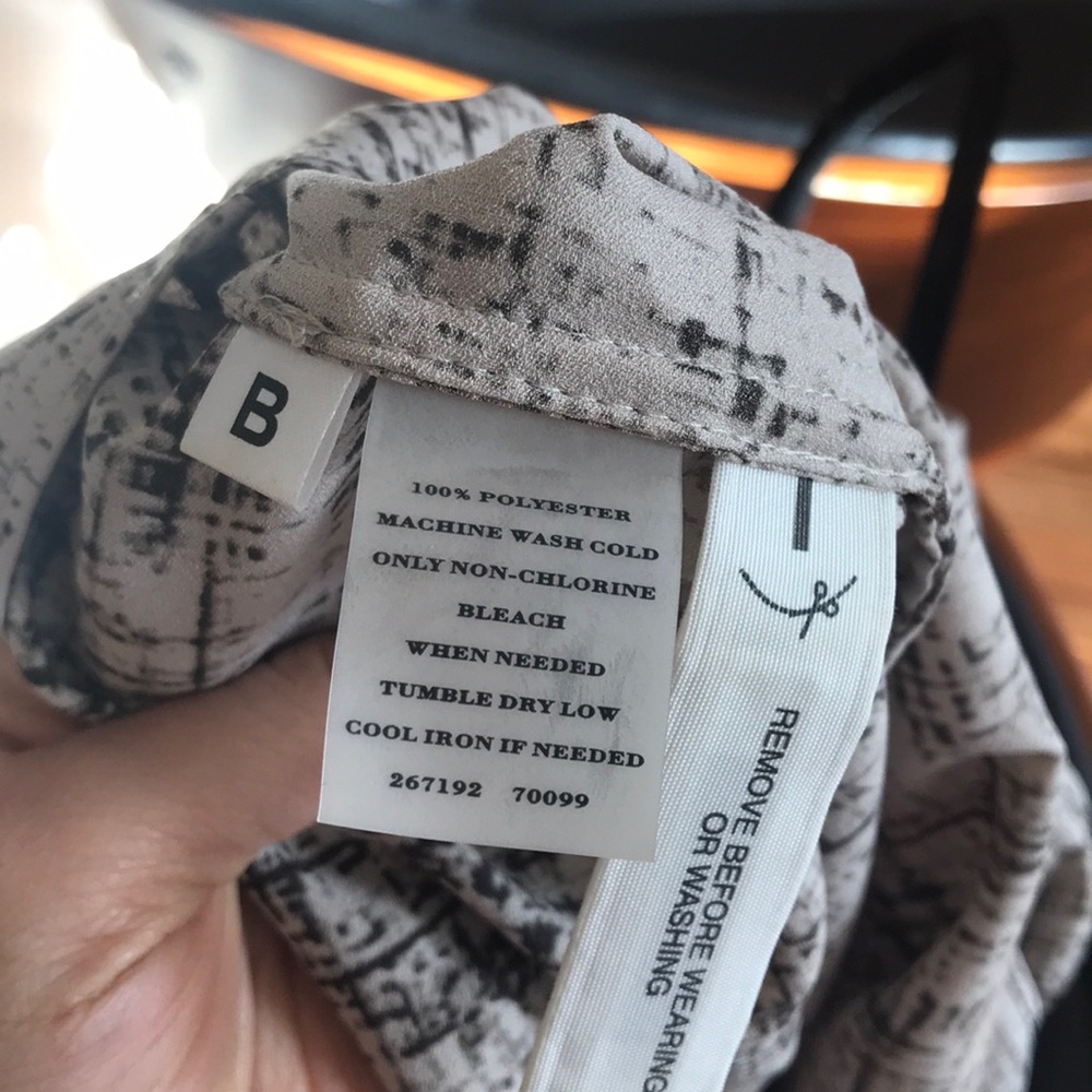 Ann Taylor blouse - Picture 3 of 3